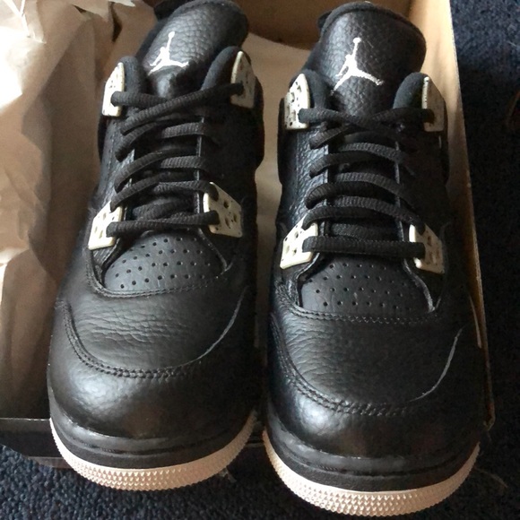 NIB NIKE AIR JORDAN 4 IV RETRO “OREO” 4.5Y 6 Women - Picture 3 of 8